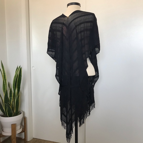 NWT PilyQ Black Posh Riviera Poncho M/L - Picture 8 of 16